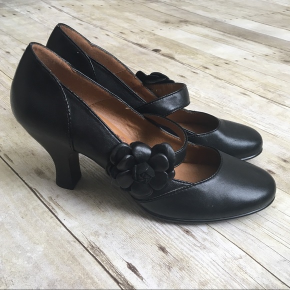 Sofft Shoes - SOFFT Black Flower Comfy Mary Jane Heels Pumps